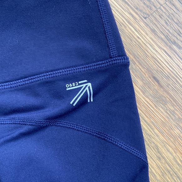 Women’s, new balance leggings, size Medium - Picture 4 of 4